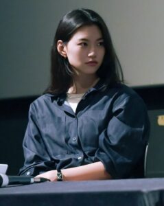 CON KHÔNG HIẾU, MẸ KHÔNG BUÔNG