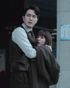 Đúng ngày tôi đăng ký kết hôn, mẹ chồng công bố chuyện mang bầu