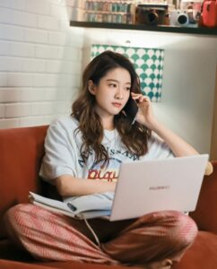 Cô Ta Thăng Chức Bằng Ý Tưởng Của Tôi