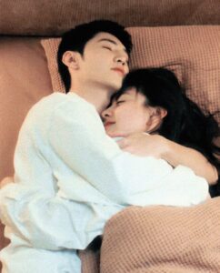 SAU CHIA TAY VỚI BẠN TRAI CŨ , TÔI BỊ HIỂU NHẦM LÀ GÁI ĐỨNG ĐƯỜNG