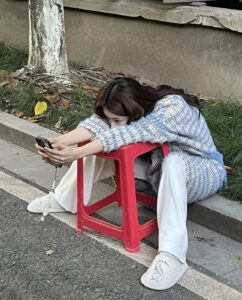 Mẹ Chỉ Thương Người Giống Mẹ