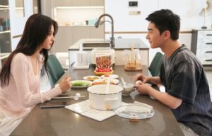 THOÁT KHỎI NHÀ HỌ CHU